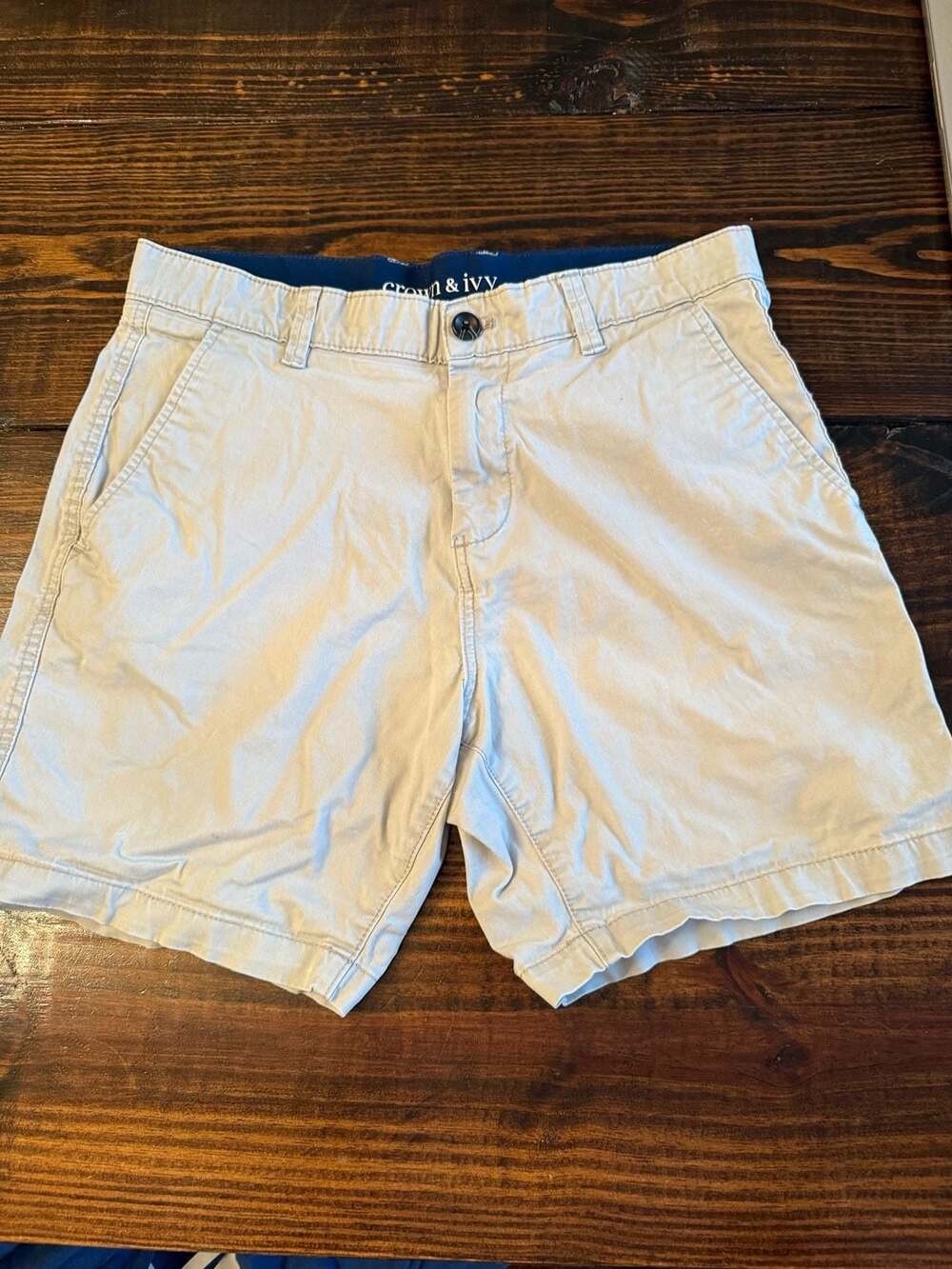 Crown & Ivy Beige Chino Shorts Size 32